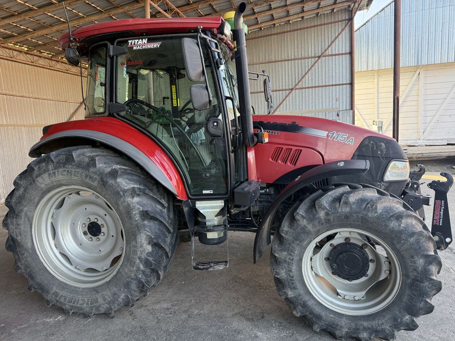 Case farmall 115A
