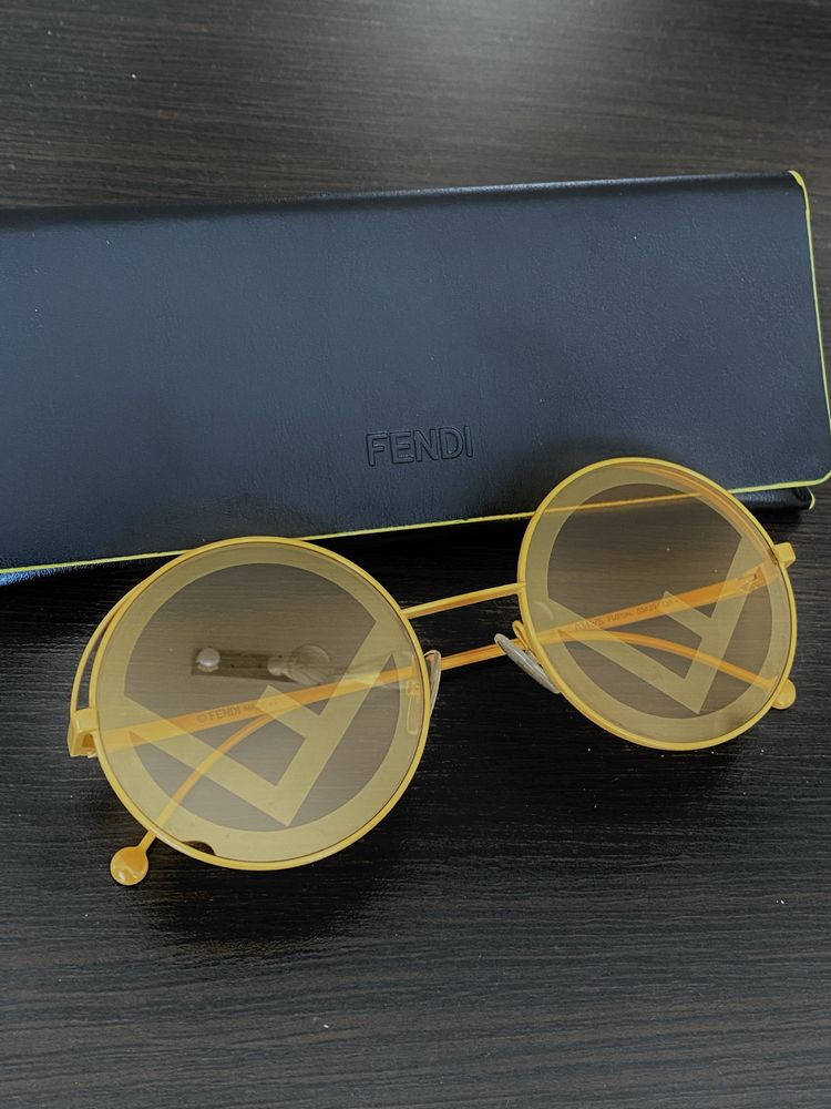 Очила fendi