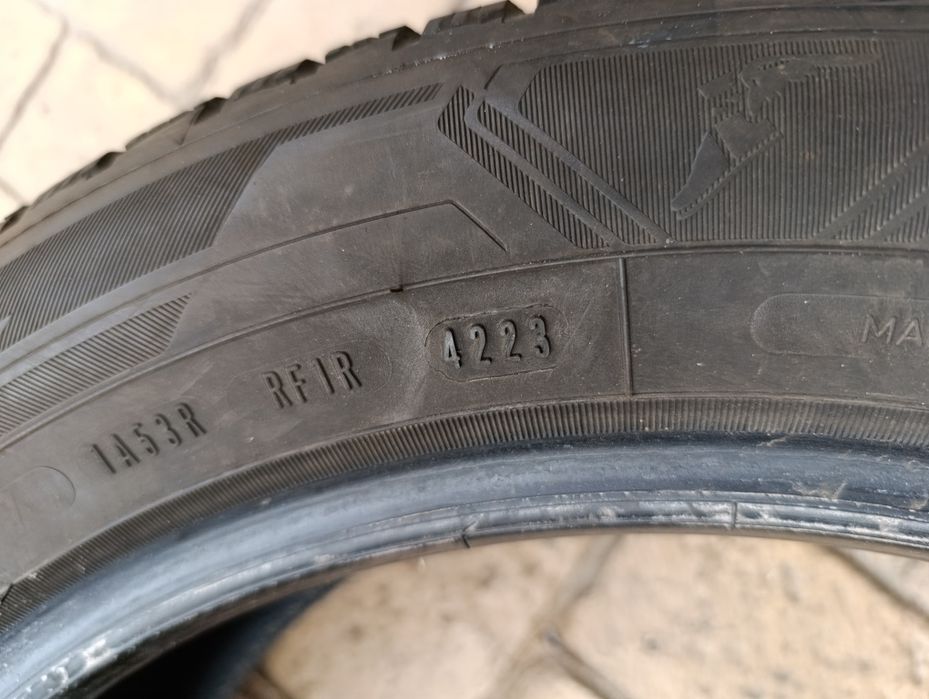 Зимни гуми Good year 215/55/17 dot 4223