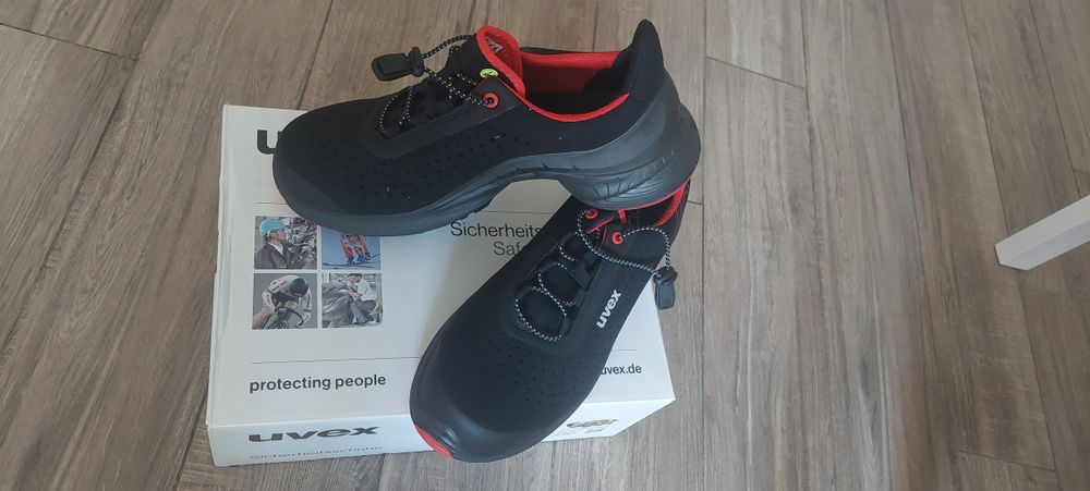 Bocanci de lucru Uvex