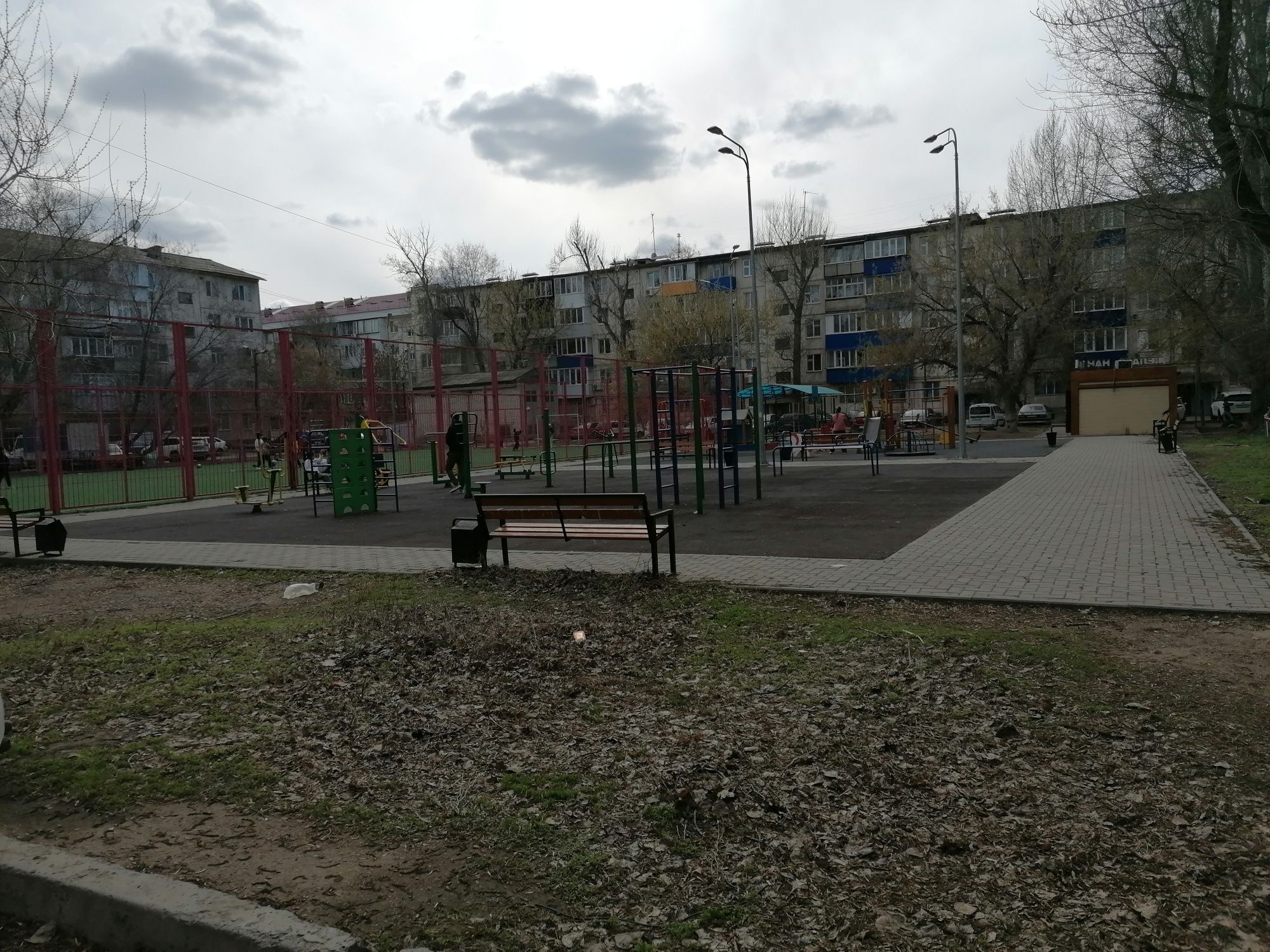 . Продам в кирпичном доме  3-х комнатную