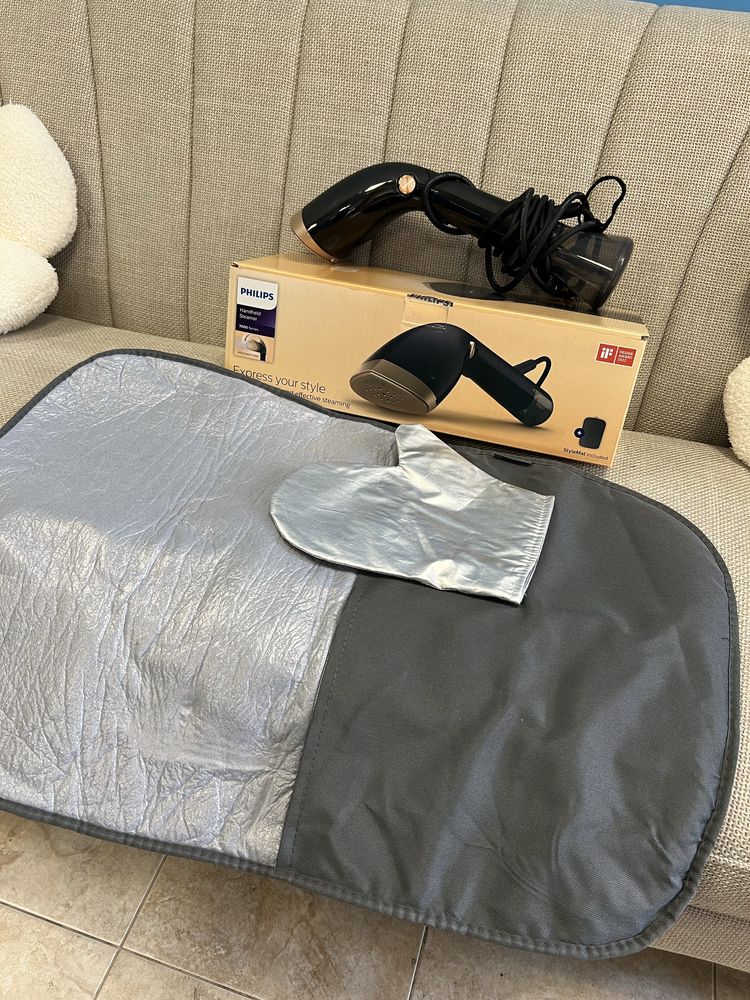 Уред за гладене на пара Philips