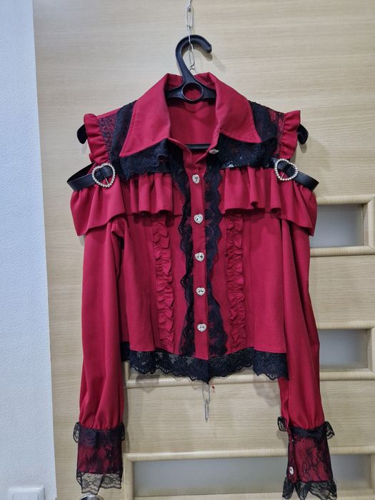 Продаю блузу, р 44-46, цена 3 тыс