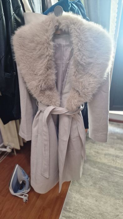 Palton cu blana  artificiala
