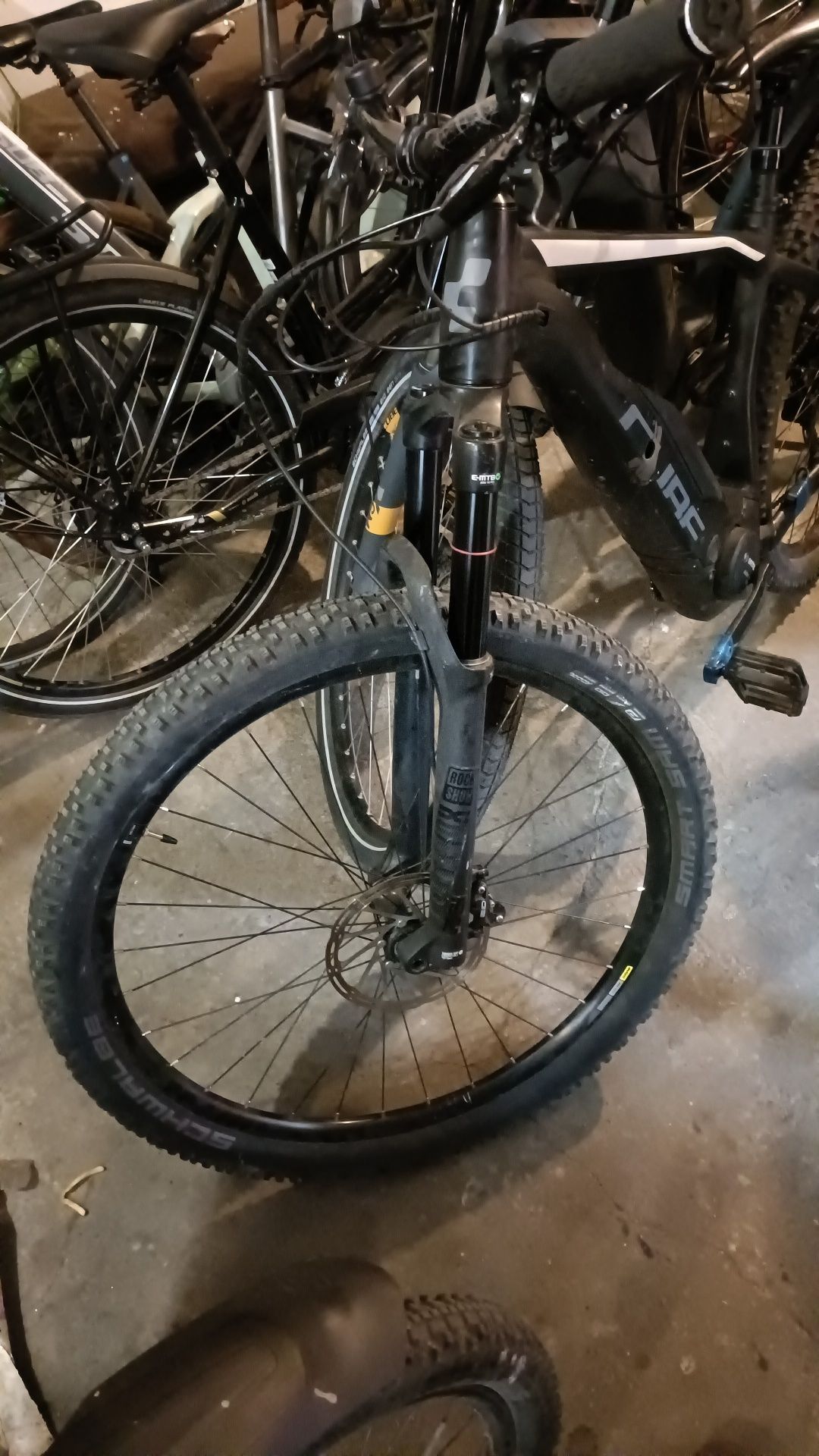 Inchiriez biciclete electrice/ scootere electrice sau termice