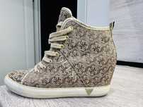 Женские кеды Guess