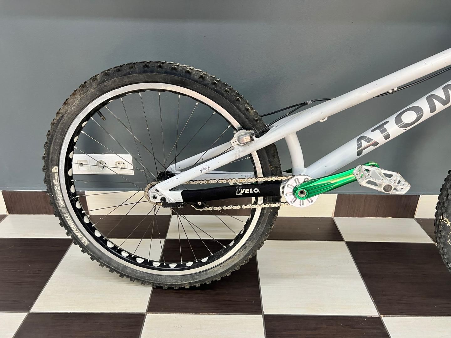 Bicicleta Trial Atomz -I-