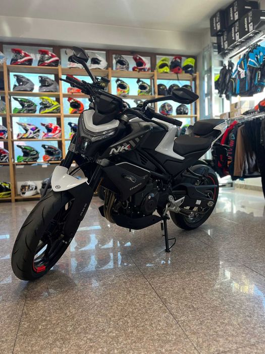 Motocicleta de strada naked, CFMOTO 450NK ABS