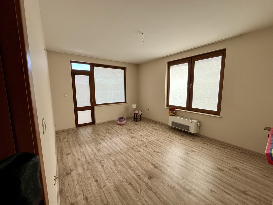 Продавам къща в кв.руски