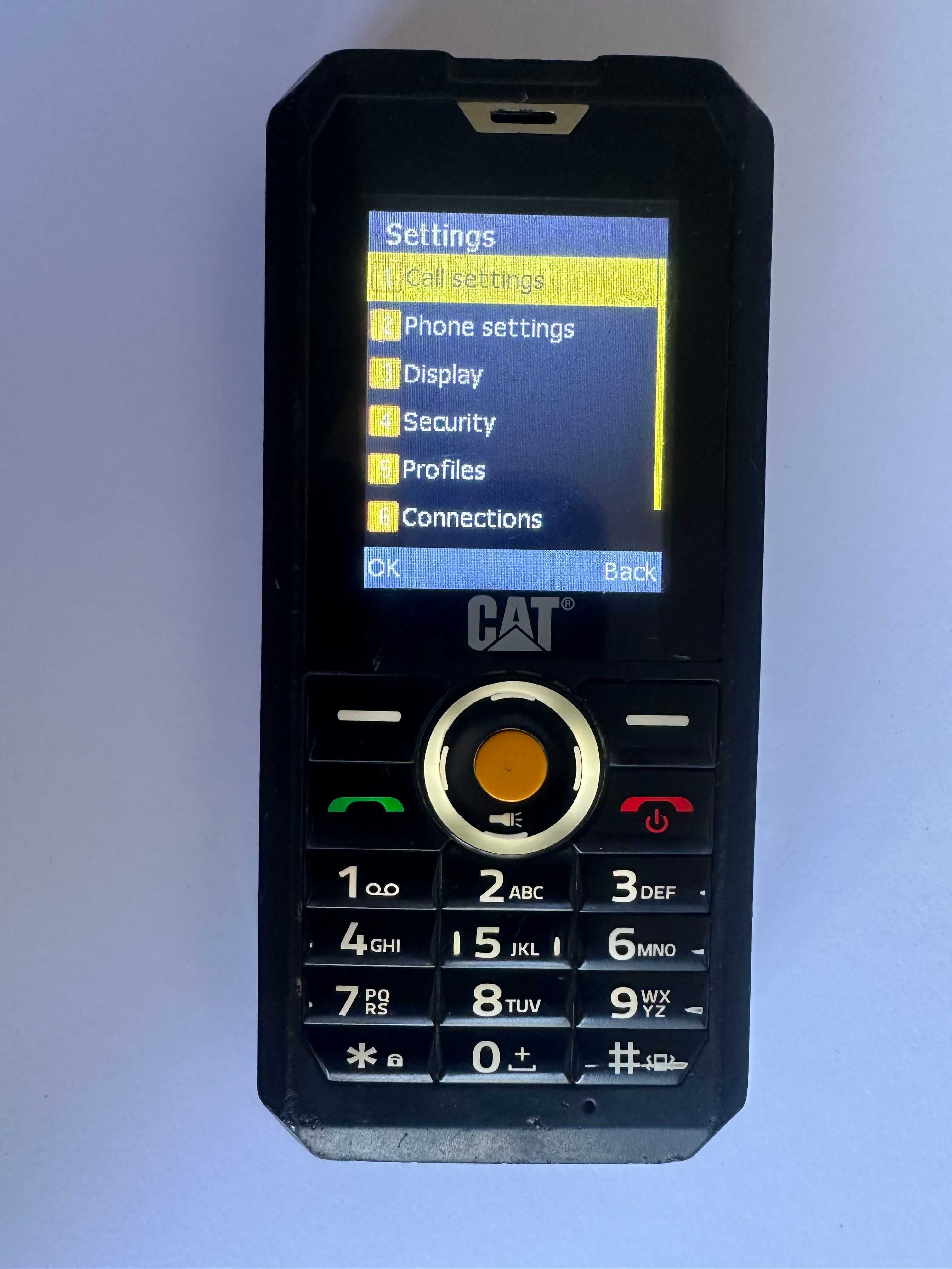CAT B30 - Две SIM карти - Ударо и водо устойчив - Фабрично Отключен