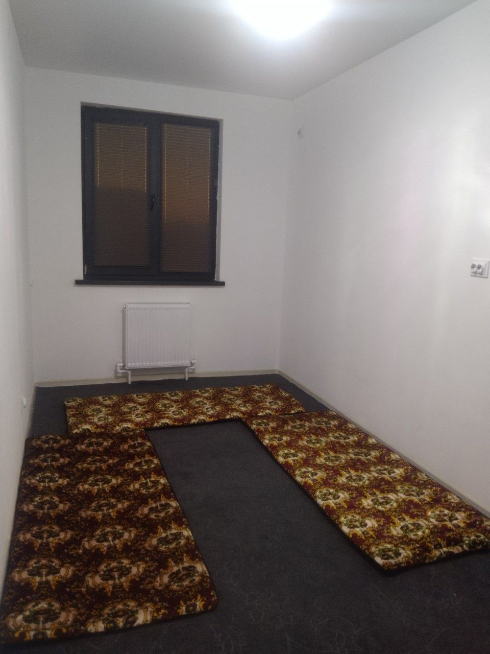 Arenda Kvartira Yashnabod Olmos metro 4-bekat Kadishva bozor yonida
As