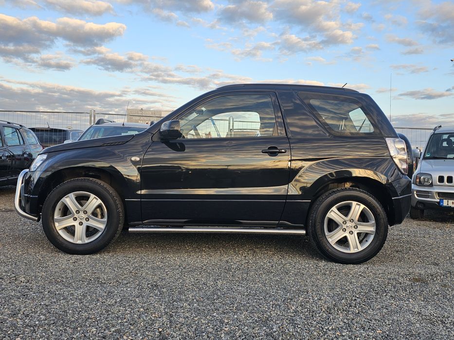 Suzuki grand vitara,1.6 Benzina,4x4,Clima,Jante,Cârlig, Posibil Rate *