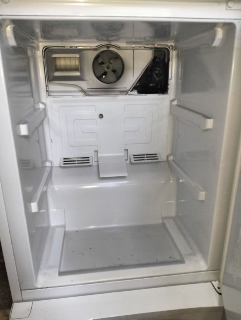 Продам холодильник, не в рабочем состоянии