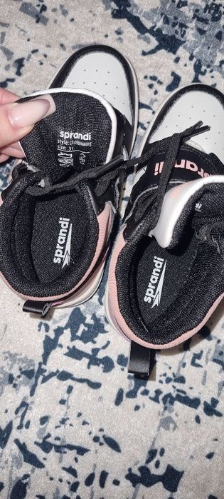 Ghete SPRANDI pentru fetitei marime 31.