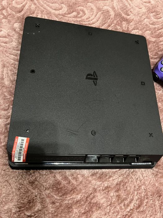 Playstation 4 slim