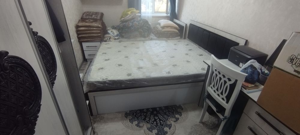 Навоий шахри. Спалний холати яхши. Нархини келишамиз