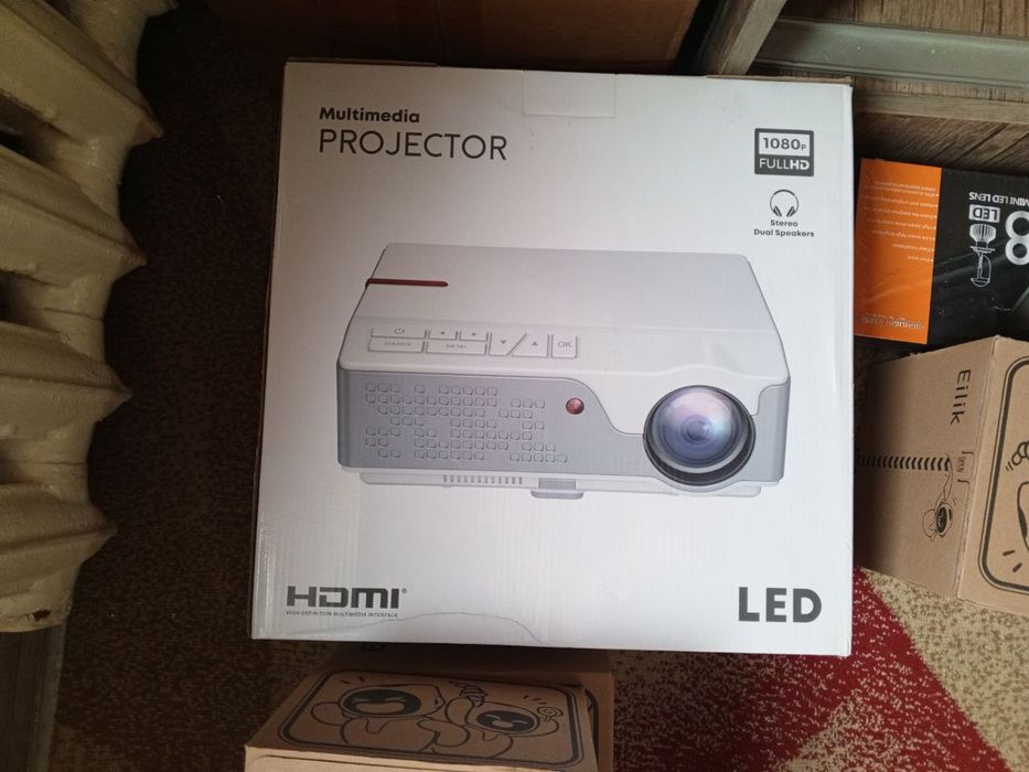 Smart Android Proektor. Projector. Проектор.