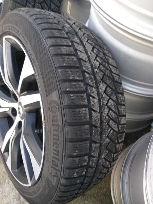 Doua anvelope Continental WinterContact 235 45 R18 Dot 1720 ci302