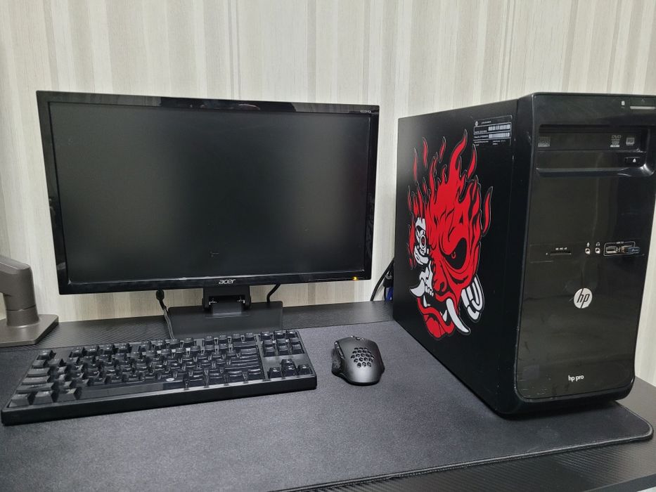 Игровой компьютер в комплекте (пк, монитор, клавиатура и мышь)