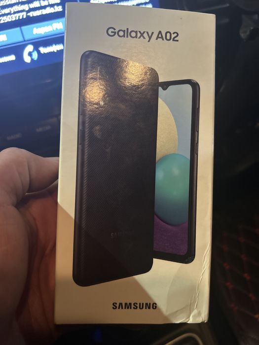 Galaxy A02 в хорошем состояни батарейка держит два дня
