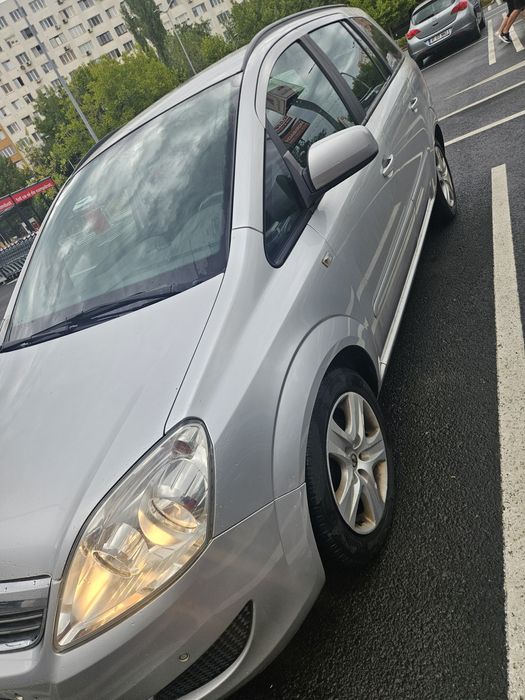 Opela zafira B 2010 1.7 diesel 6 trepte 7 locuri