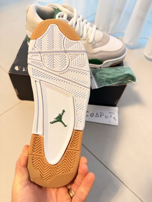 Air Jordan 4 RM Pine Green