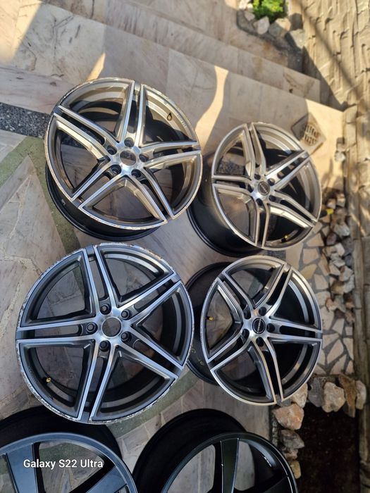 Audi 18 цола 5 комплекта оригинални нов модел Замъка Ямбол