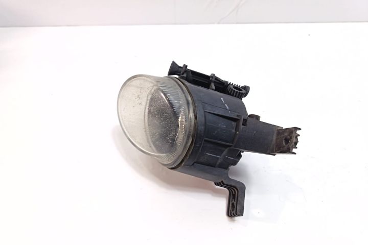 Proiector ceata dreapta 8E0941700C Audi A4 B7