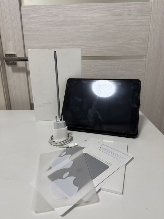 IPad 8th 128 Гб 8 поколения 2020 год