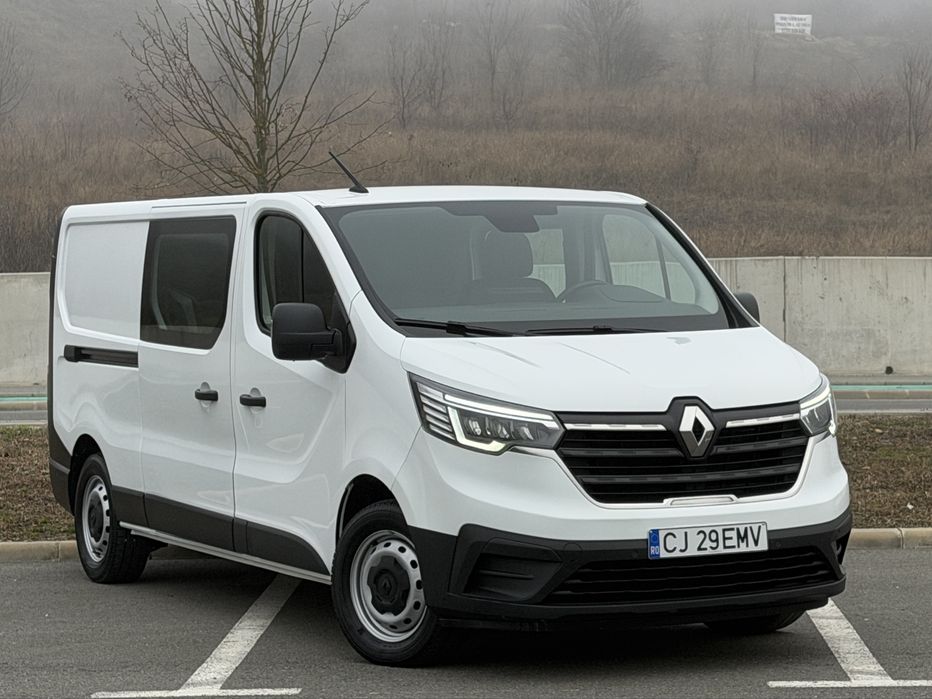 Renault Trafic 2.0 Diesel//Apple car//Camera//6 persoane+ marfa