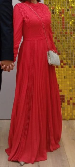 Вечерние платья.