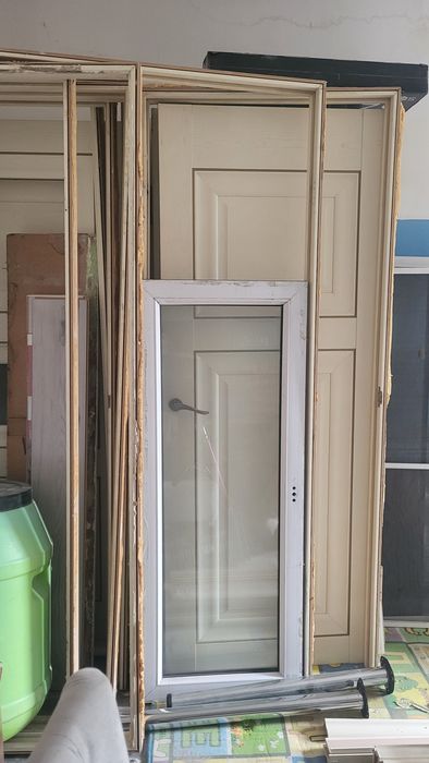 Продам межкомнатные двери