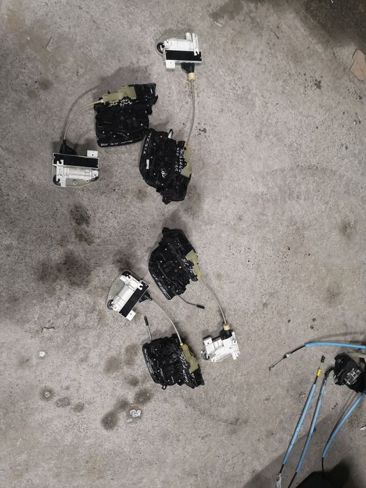 Încuietoare broască ușa soft close bmw x5 x6 f15 f16 2017 volan pe sta