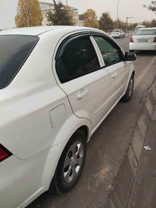 Мошин сотилади радной