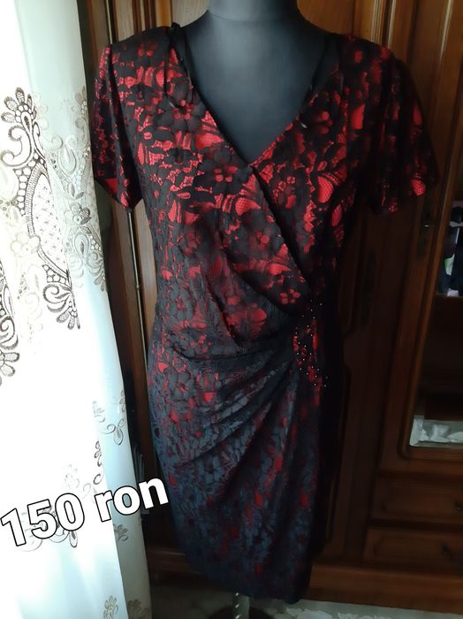 Vând rochiii,costume,fuste,bolerodamă