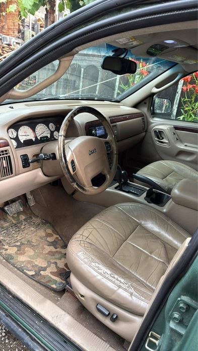 Vând\Schimb Jepp Grand Cherokee 2.7 CRD 200 CP automat, 4x4, an 2002.