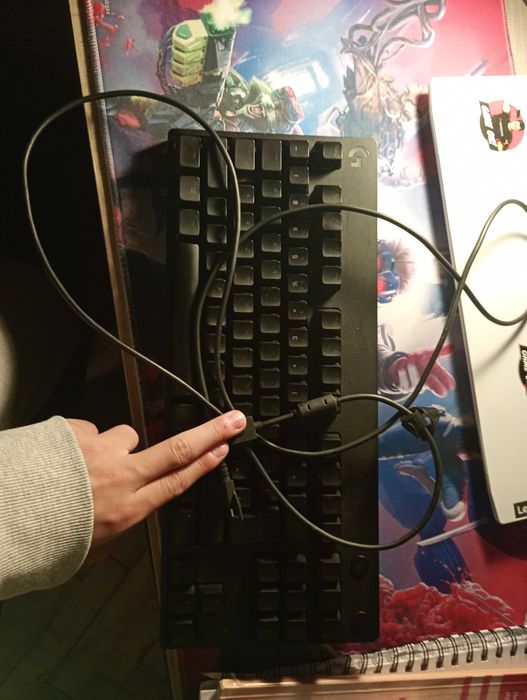 Logitech G pro клавиатура