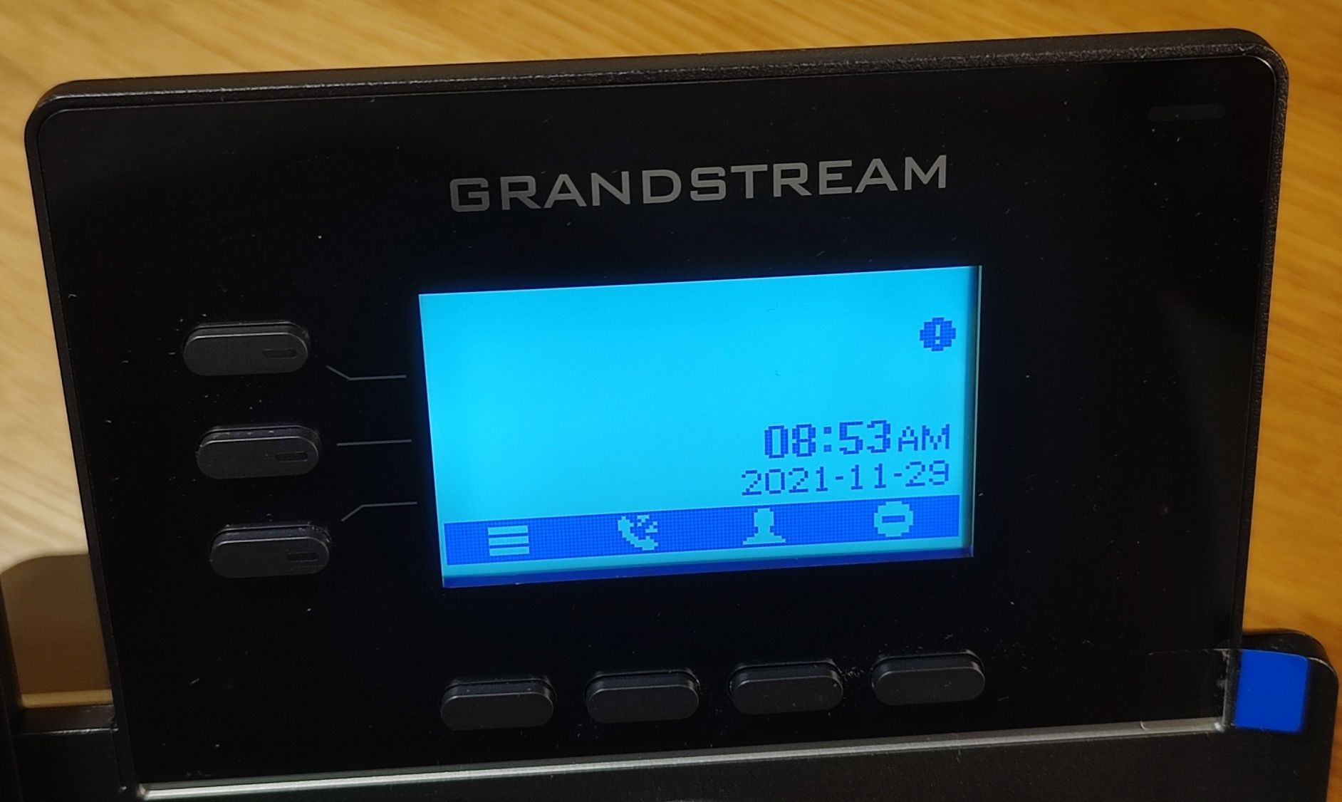 Telefon VoIP, SIP - Grandstream GRP2604, Telefon IP