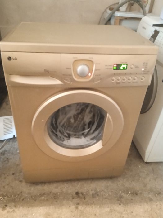 Продам стиральную машину