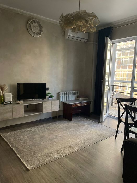 18ый микрорайон 1комн. Посуточно