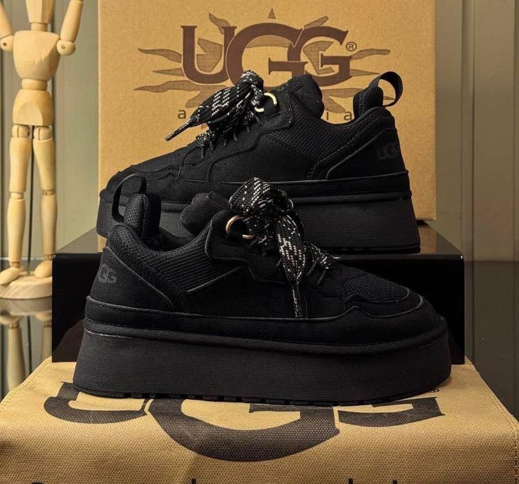 Ugg dama negre …