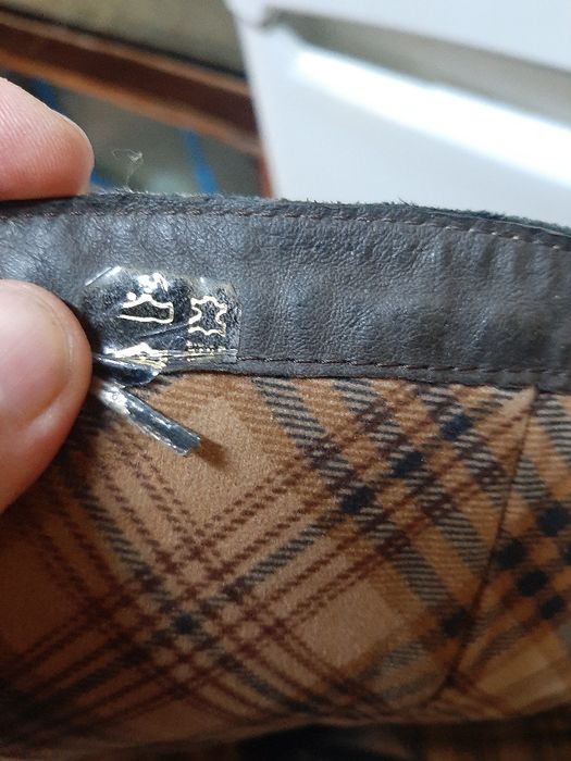 Vând cizme de dama din piele întoarsă cu piele