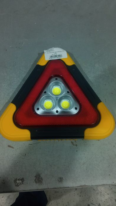 Triunghi reflectorizant remorca tractor