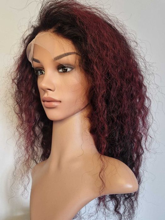 Естествена афро перука къдрава черна с тъмно червени бородо кичури