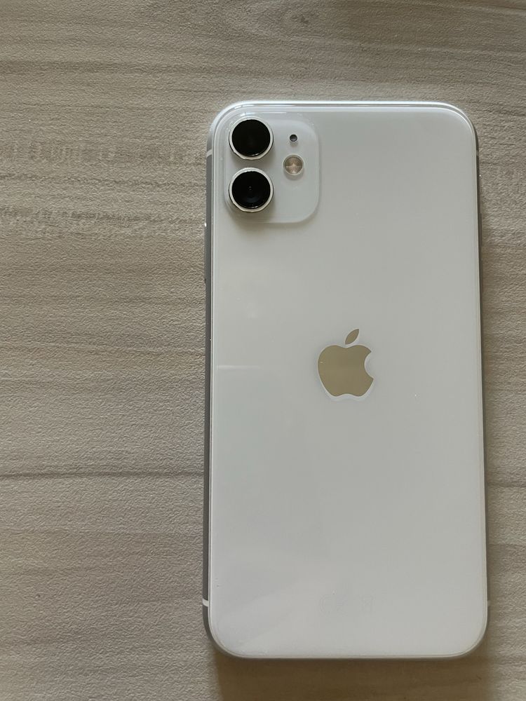 Iphone 11 White.