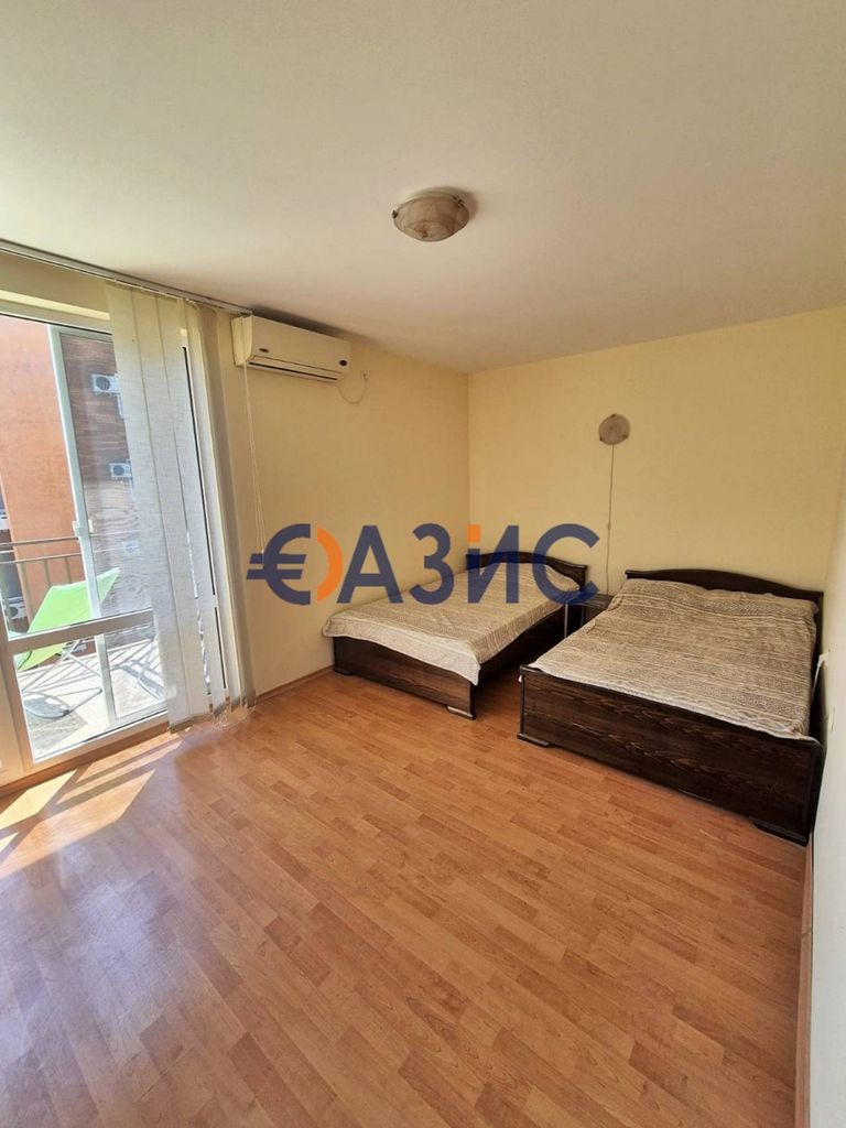 Продава се Тристаен апартамент в к.к. Слънчев бряг - 92 кв.м за 875 €/кв.м - Снимка #8