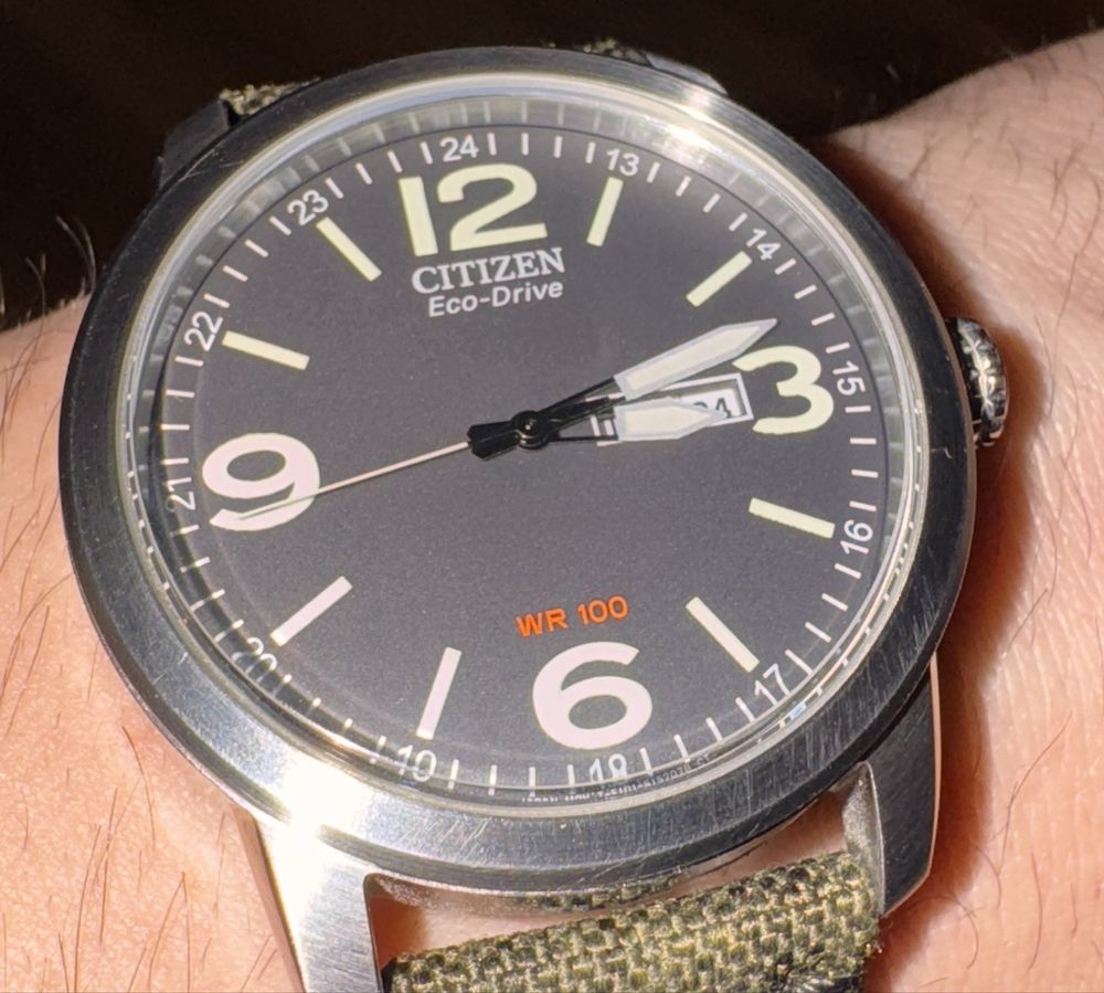 CITIZEN соларен с ден/дата BM8470-11EE