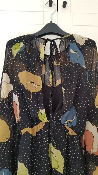 Rochie Zara inflorata si buline