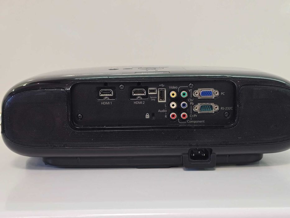 Проектор за домашно кино Epson EH-TW6100 1080p 2300 ANSI Lumens