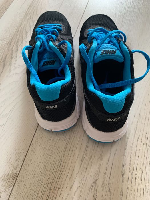 Adidași Nike copiii